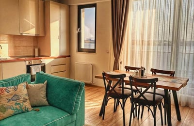 Аренда стильной 2-комнатной квартиры 65 м² в районе Mamaia, Констанца, Румыния